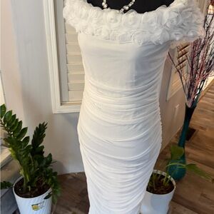 Fashion Nova White Floral Off-Shoulder Dress / SARINA RUCHED MESH MIDI DRESS